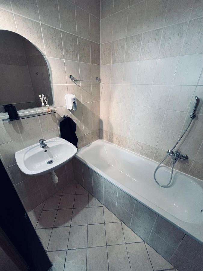 Hotel Kras Rožňava Zewnętrze zdjęcie