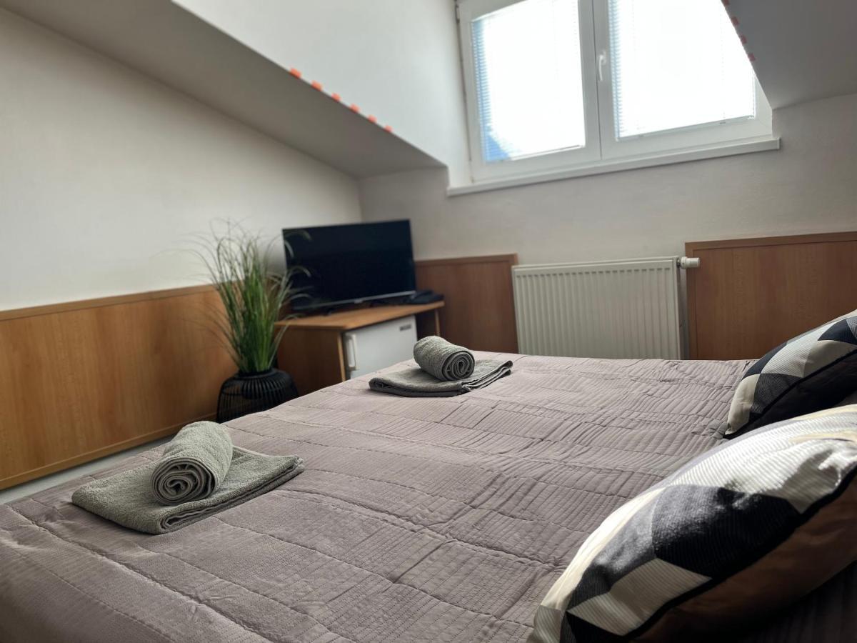 Hotel Kras Rožňava Zewnętrze zdjęcie