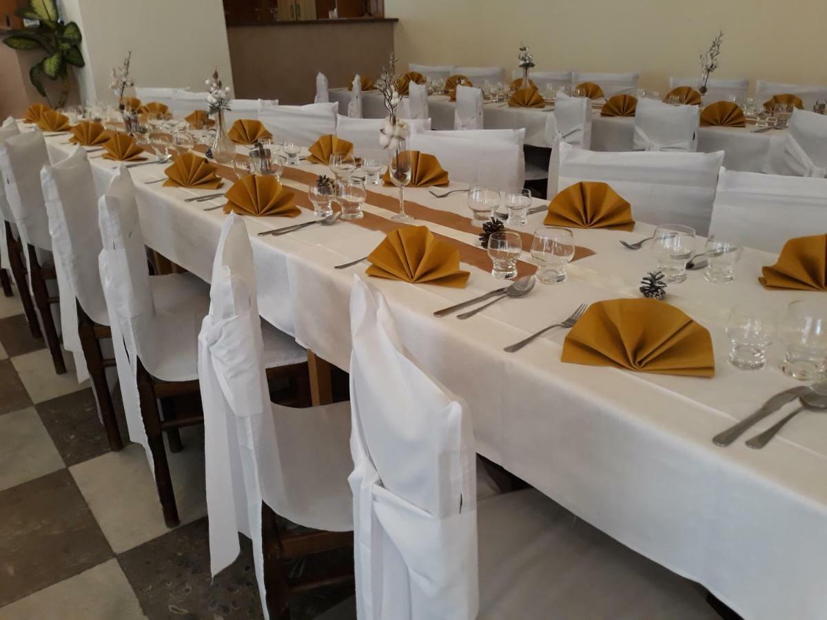 Hotel Kras Rožňava Zewnętrze zdjęcie