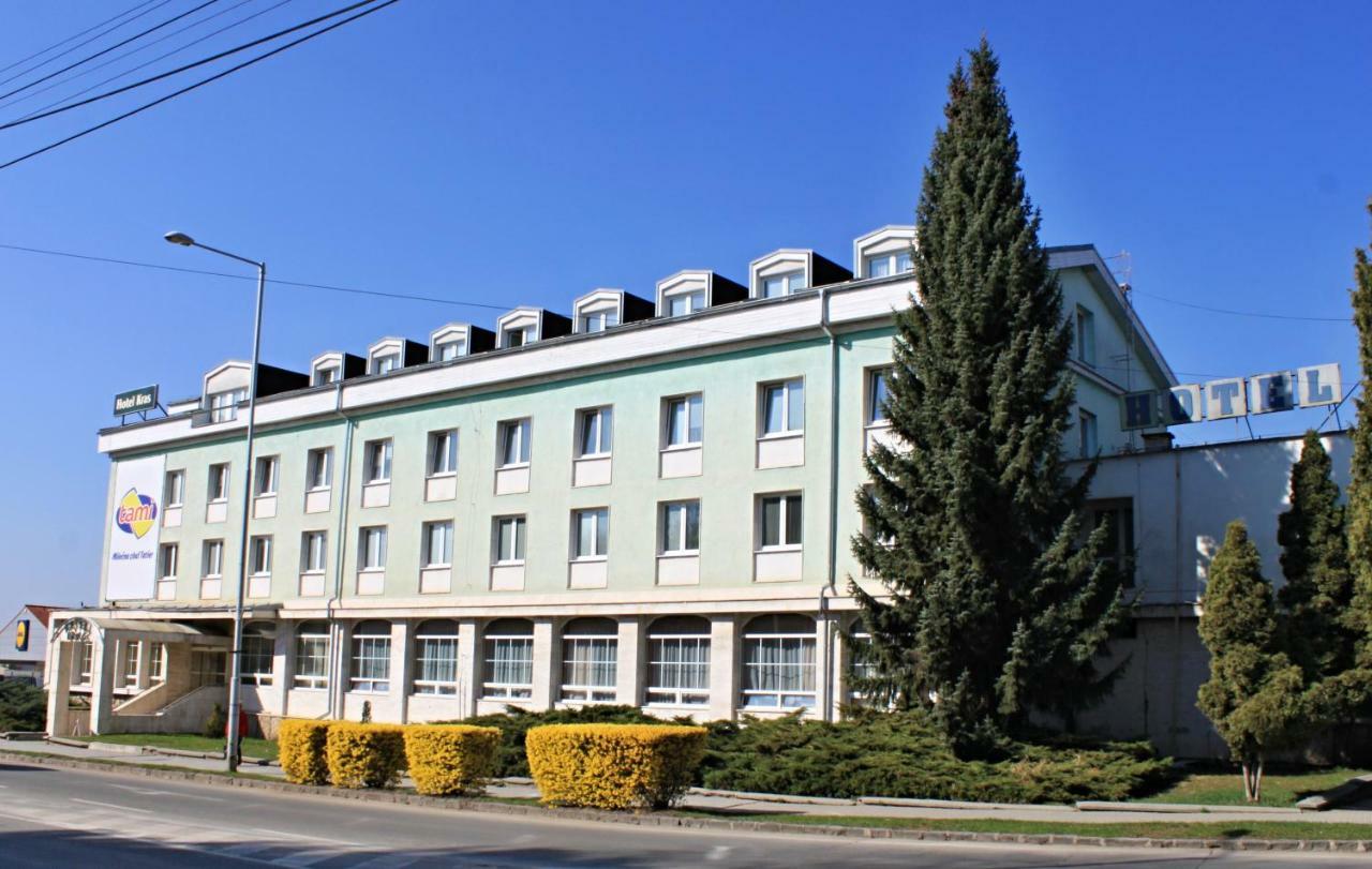 Hotel Kras Rožňava Zewnętrze zdjęcie