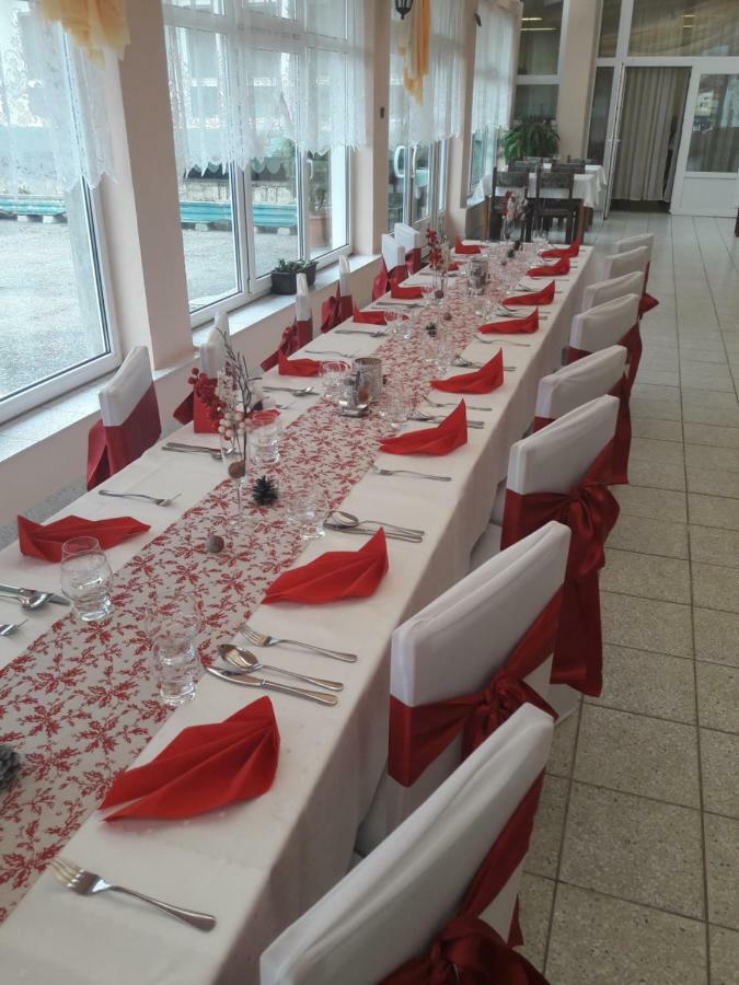 Hotel Kras Rožňava Zewnętrze zdjęcie